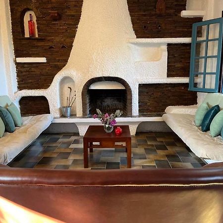 Villa Velissarios: Wonderful Villa Next To Beach Aegina Экстерьер фото