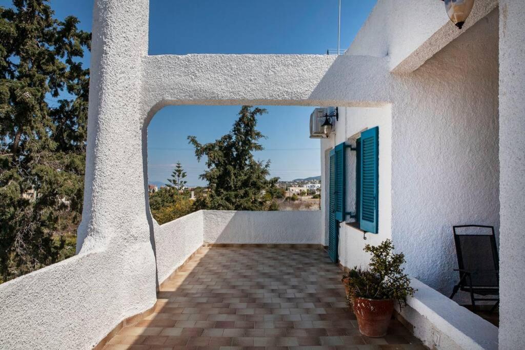 Villa Velissarios: Wonderful Villa Next To Beach Aegina Экстерьер фото